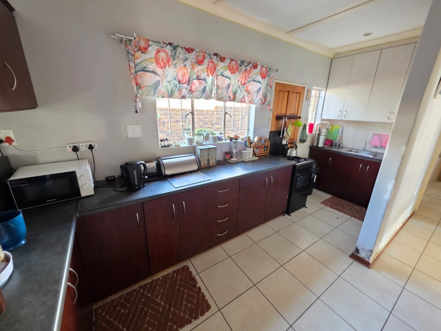 2 Bedroom Property for Sale in Verwoerdpark Northern Cape
